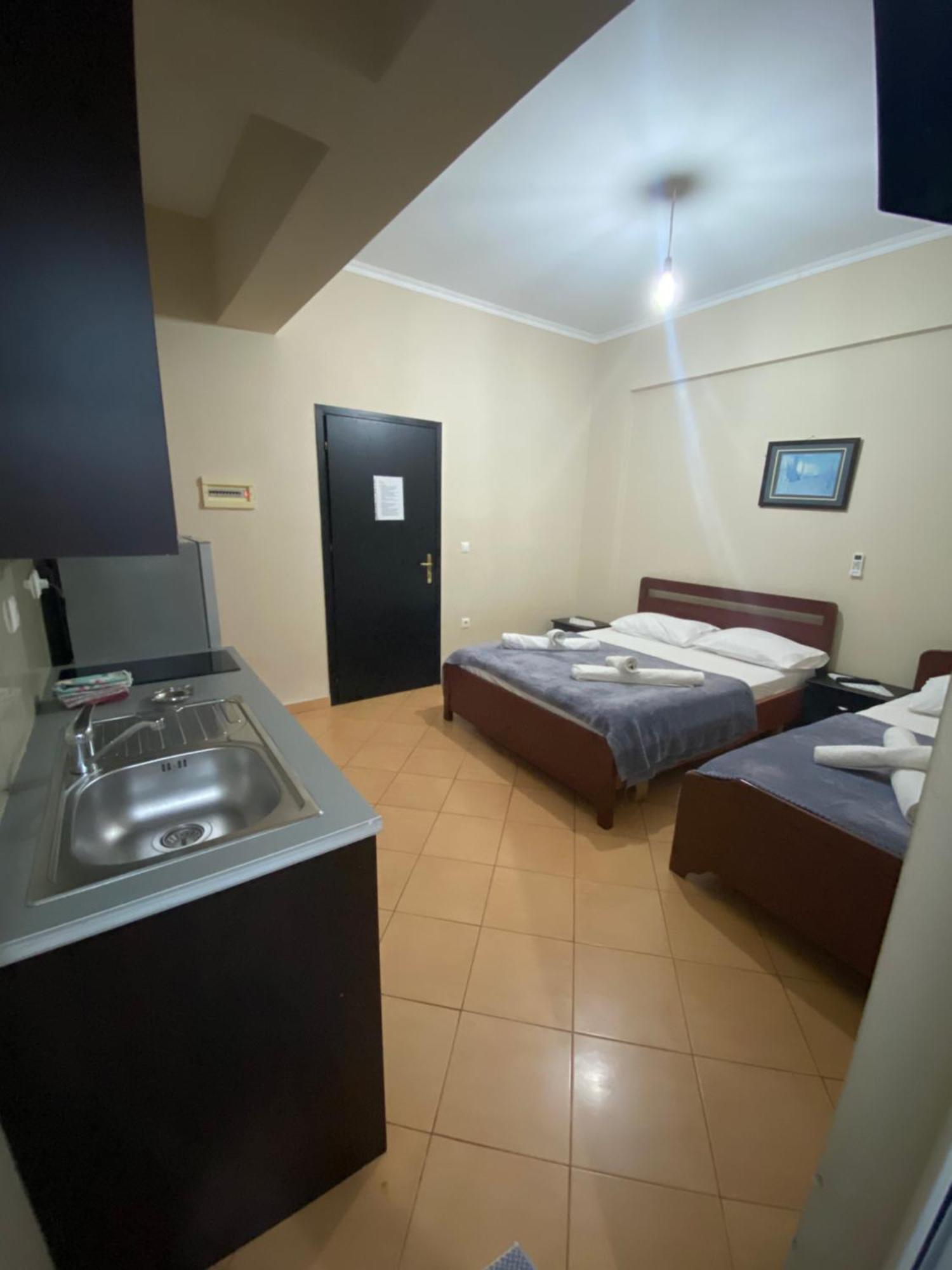Studio Apartments Rizarjo คซามิล ภายนอก รูปภาพ