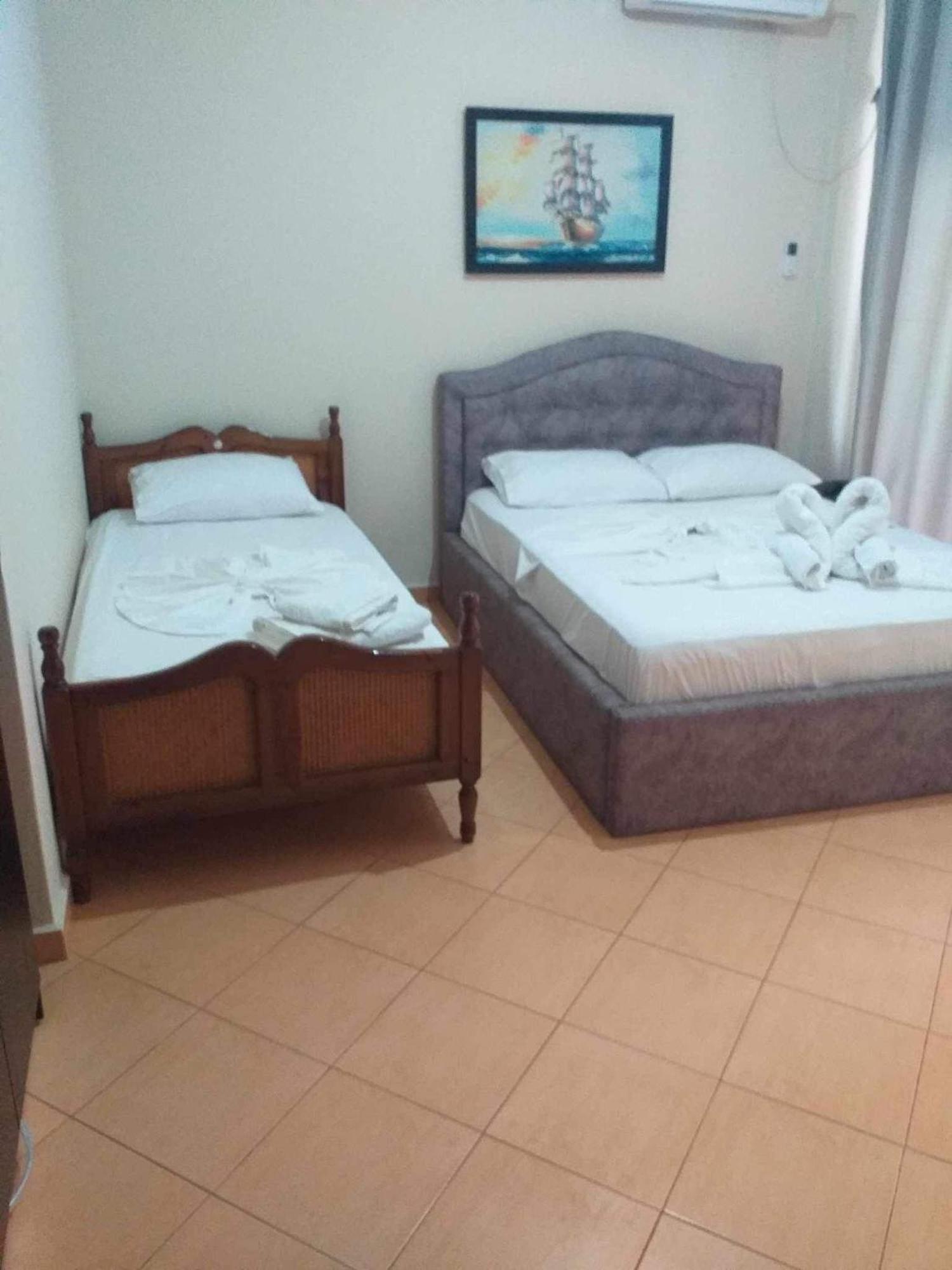 Studio Apartments Rizarjo คซามิล ภายนอก รูปภาพ