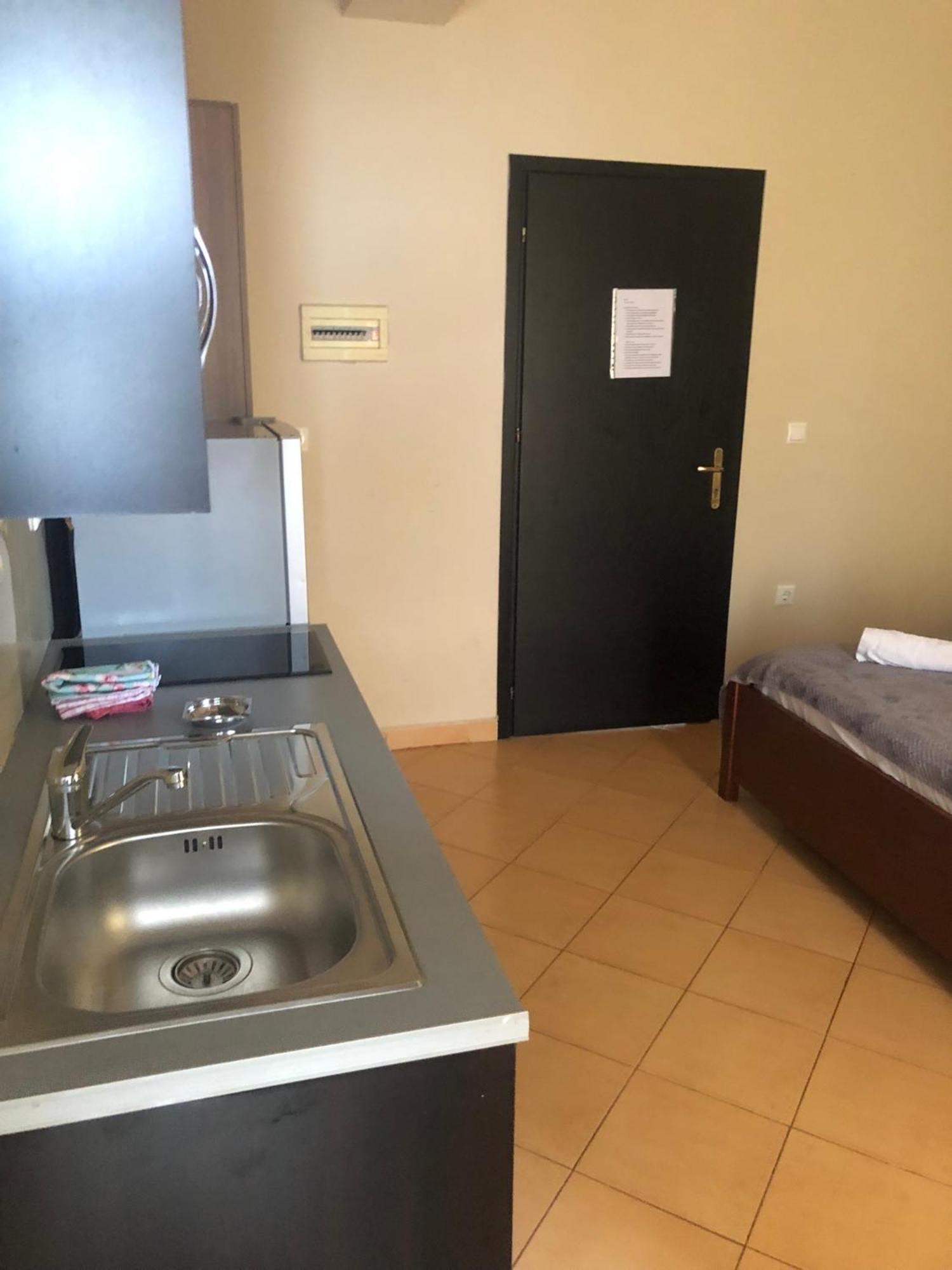 Studio Apartments Rizarjo คซามิล ภายนอก รูปภาพ