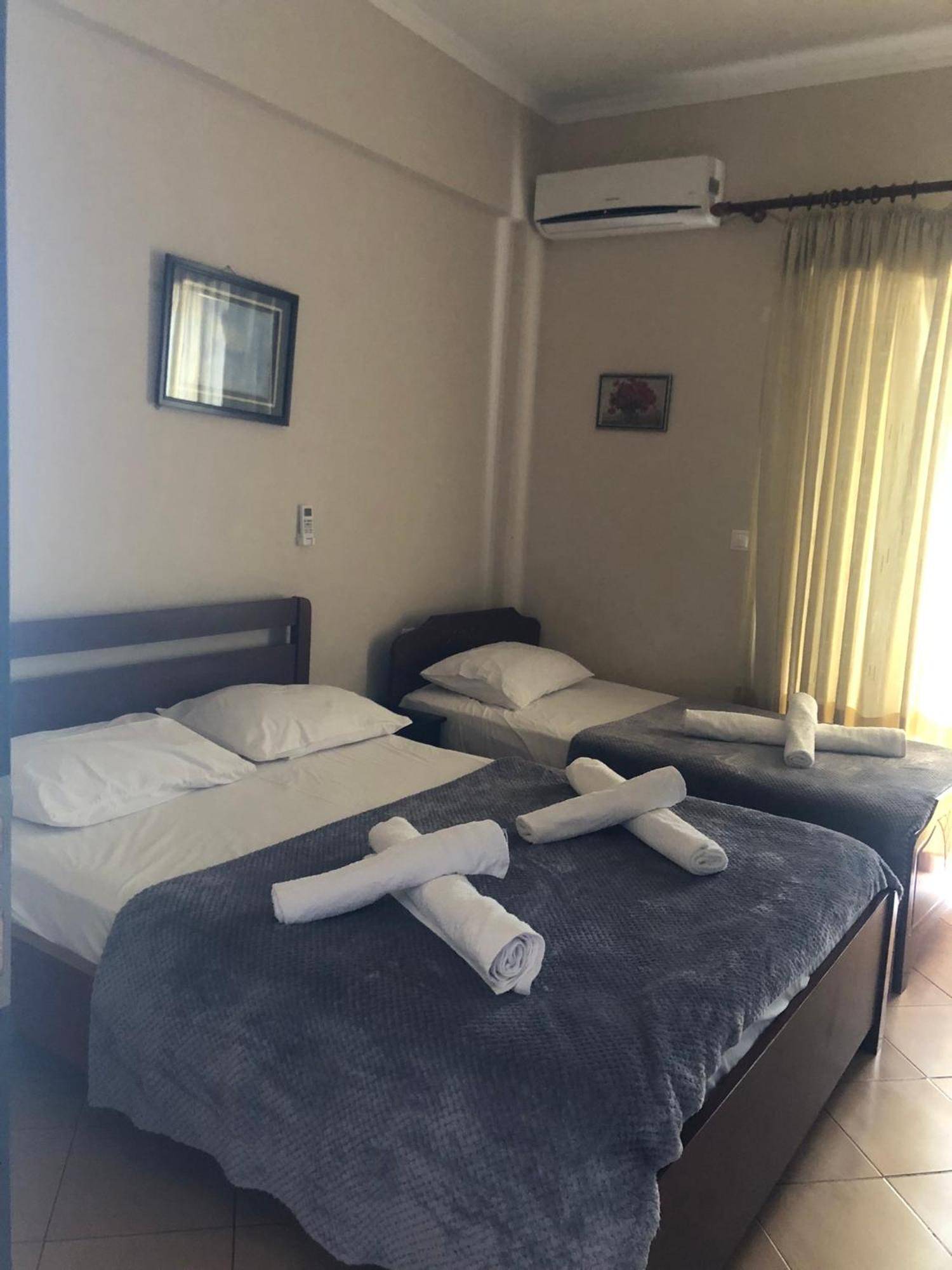 Studio Apartments Rizarjo คซามิล ภายนอก รูปภาพ