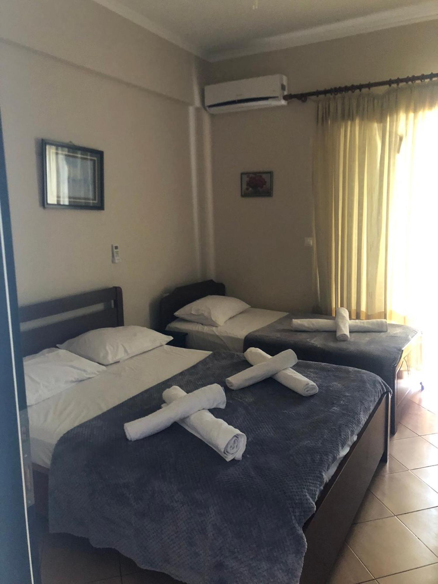 Studio Apartments Rizarjo คซามิล ภายนอก รูปภาพ